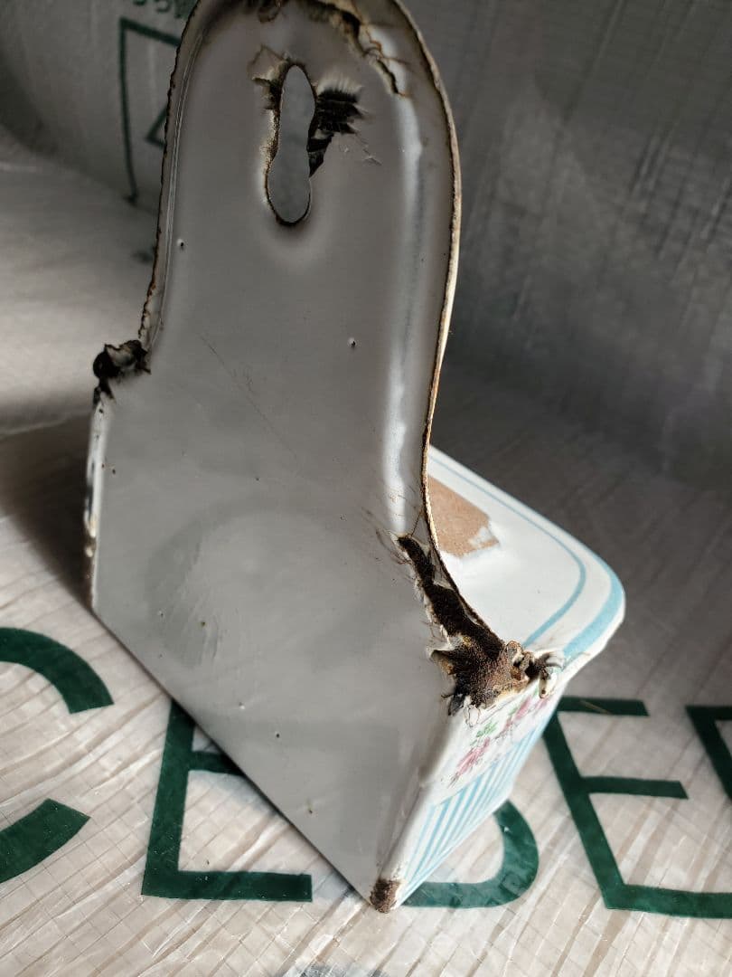 フランス　アンティーク　ホーロー　マッチ入れ　BB社　ローズガーランド