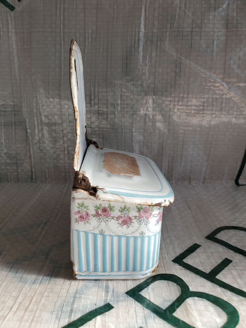 フランス　アンティーク　ホーロー　マッチ入れ　BB社　ローズガーランド