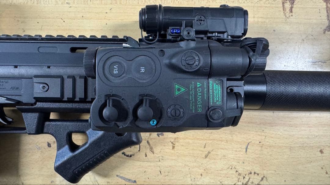 東京マルイ　mp7a1 ガスブローバック　外装カスタム済