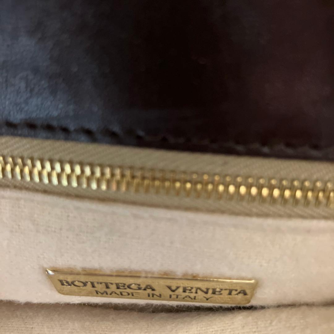 ボッテガべネタ　イントレチャート ショルダーバッグ