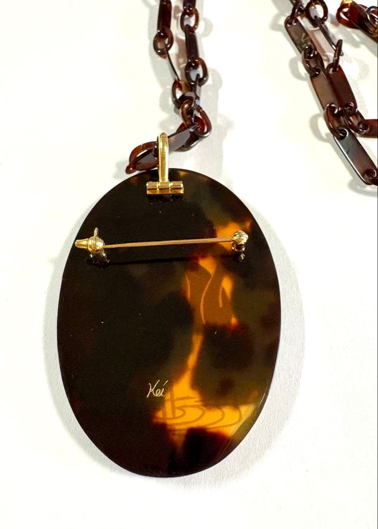 本鼈甲　蒔絵ブローチ　ペンダント　帯留　夫婦鶴