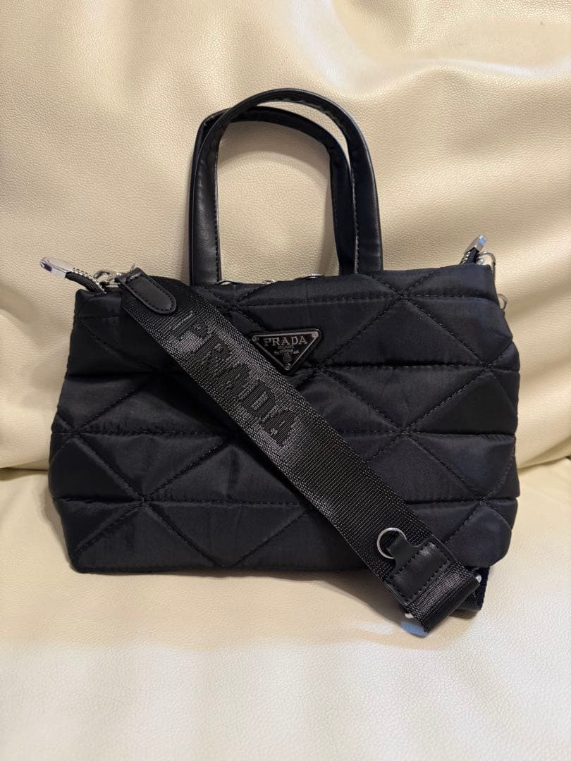 PRADAプラダ　ショルダーバッグ ノベルティ