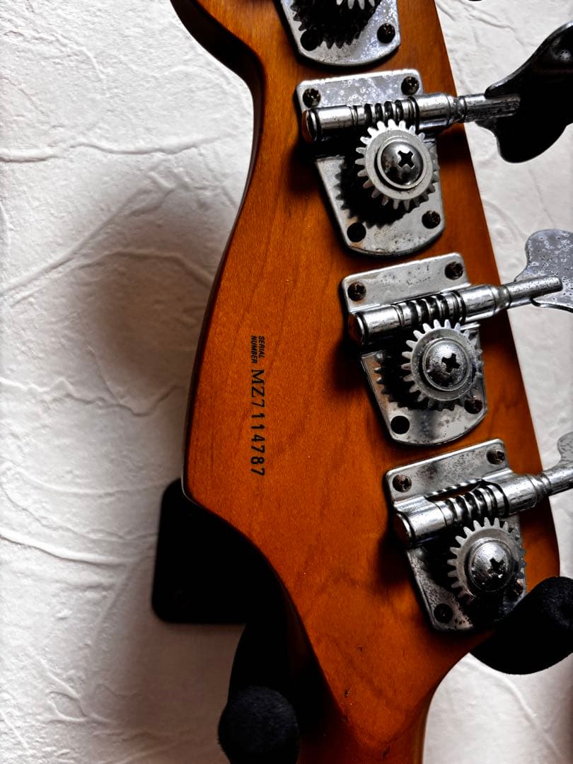 ベース Fender Mexico Deluxe Active Jazz Base