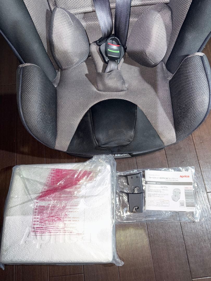 Aprica フォームフィット ISOFIX 360°セーフティチャイルドシート