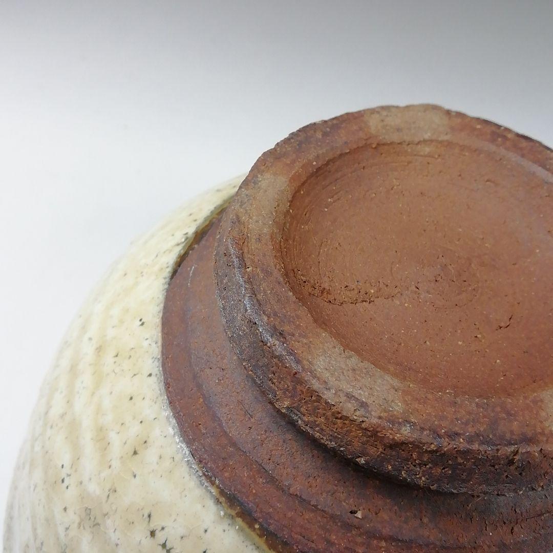 Ｔ８８　茶碗　『灰釉茶碗』『有岡保行作』　共箱　抹茶碗　茶道具