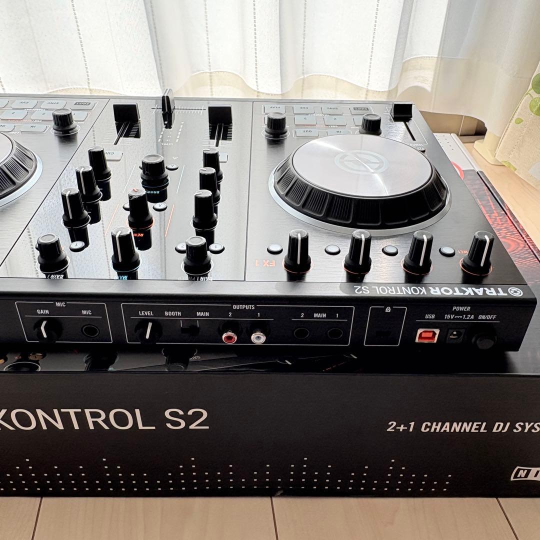 TRAKTOR KONTROL S2 MK2 DJコントローラー 箱付き