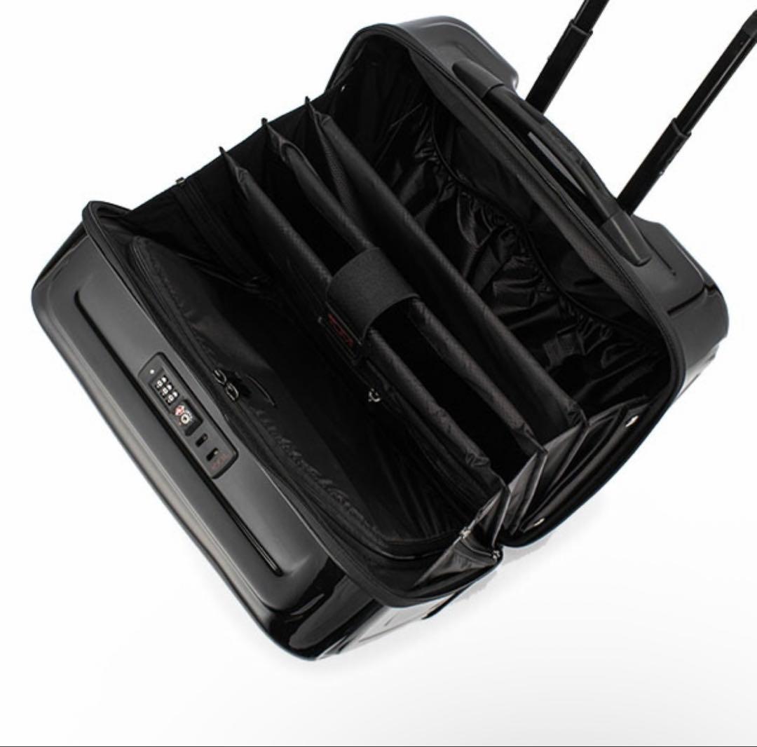 美品　トゥミ　TUMI V4 コンパクト 4ウィール ブリーフ スーツケース