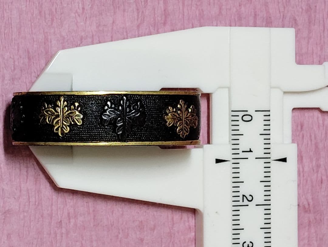 刀装具 縁頭 縁のみ 銅地 金色絵 魚々子地 五三桐紋図 時代物