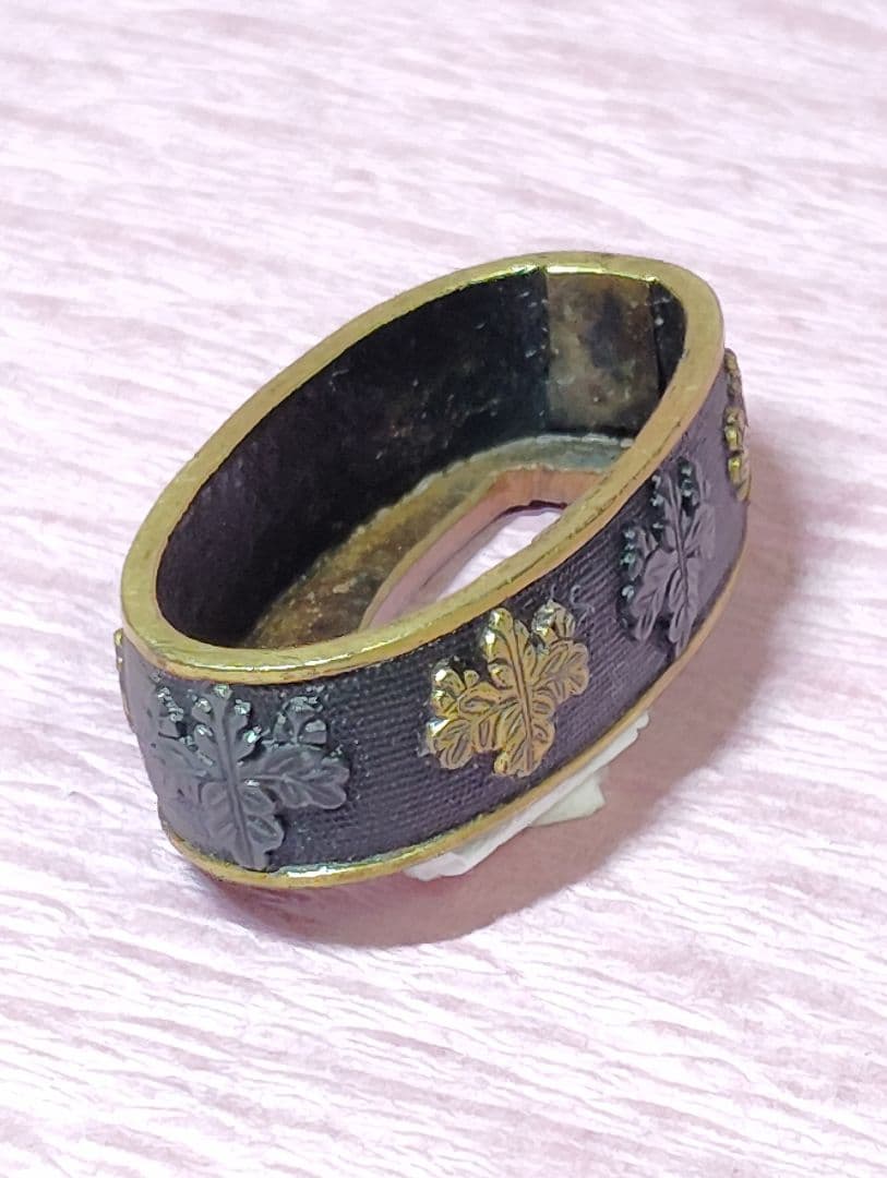 刀装具 縁頭 縁のみ 銅地 金色絵 魚々子地 五三桐紋図 時代物