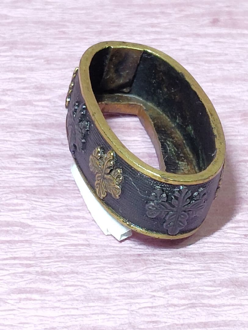 刀装具 縁頭 縁のみ 銅地 金色絵 魚々子地 五三桐紋図 時代物