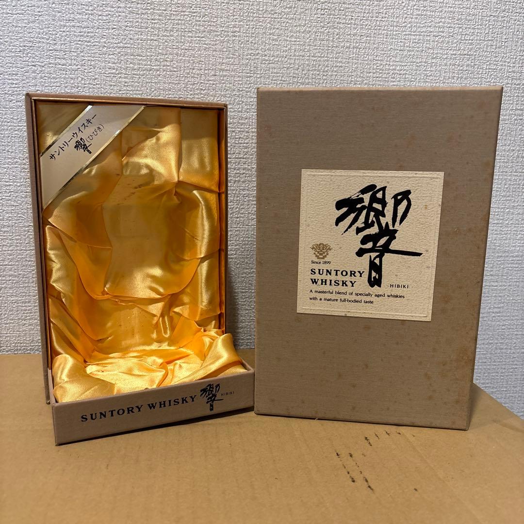 サントリーウイスキー響　裏ゴールドラベル　750ml 箱付き　未開封