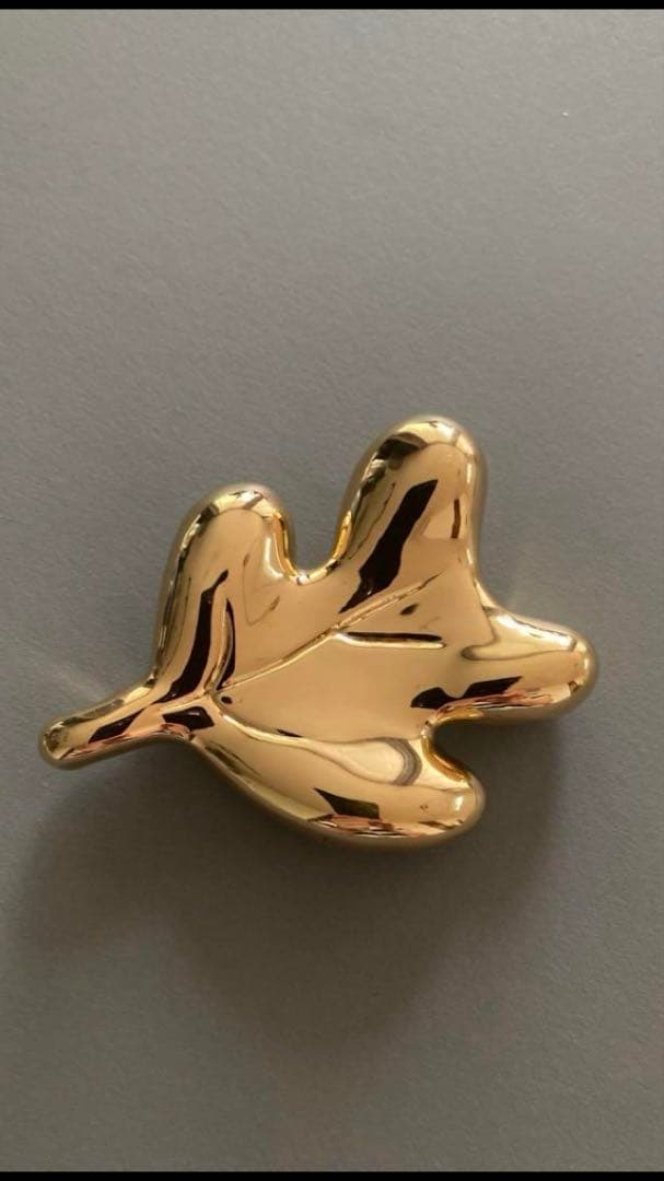 新品　JIL SANDER ブローチ　ゴールド　ジルサンダー