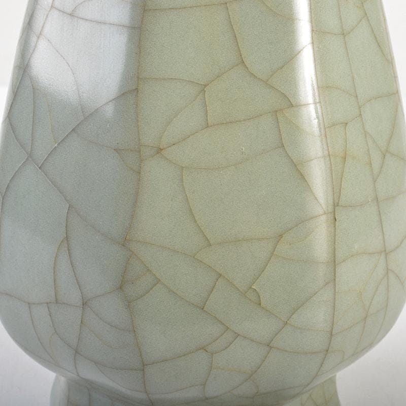 中国　汝窯　青磁　金絲鉄線　氷裂文　八角面取貫耳瓶　C　7395E