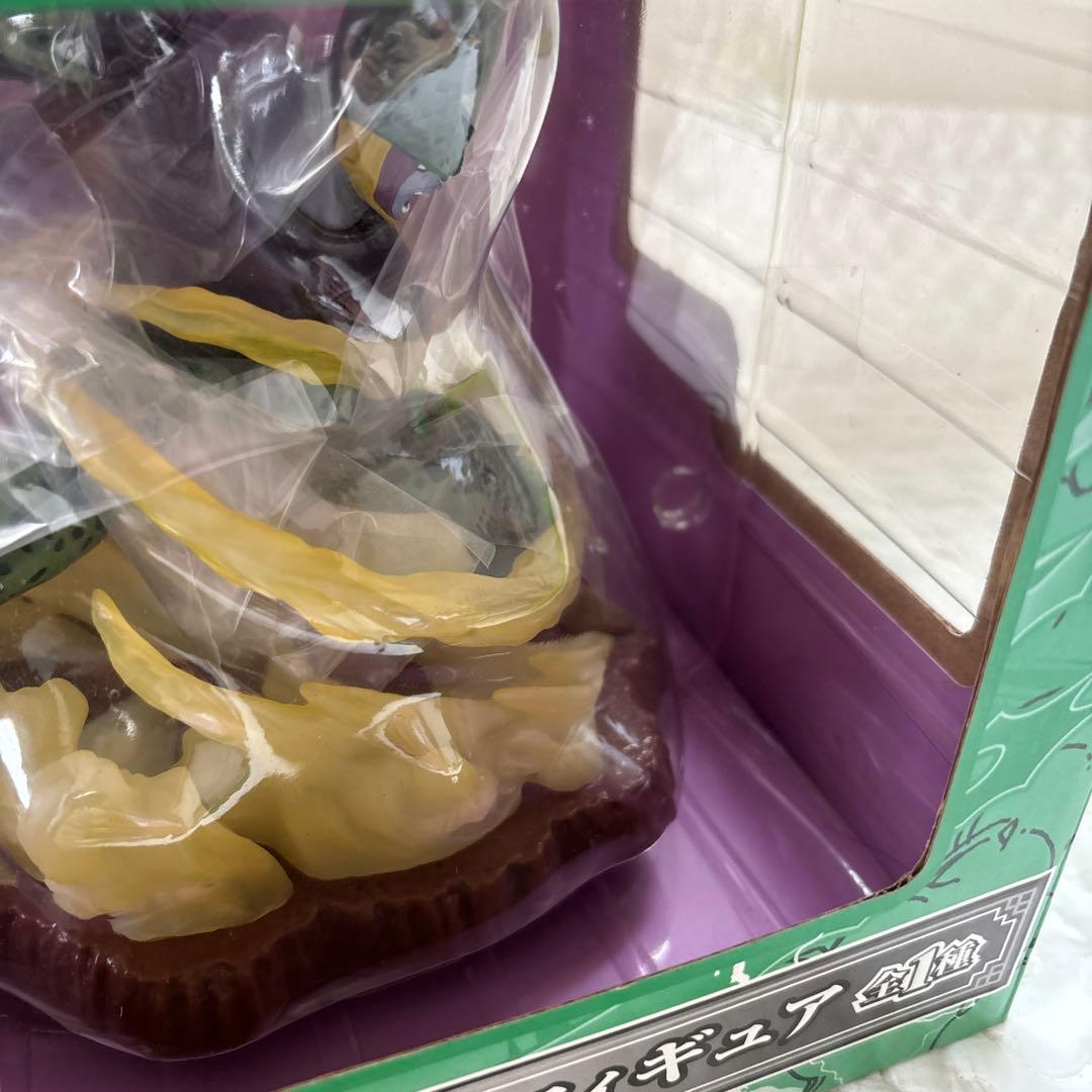 完全体セル　フィギュア