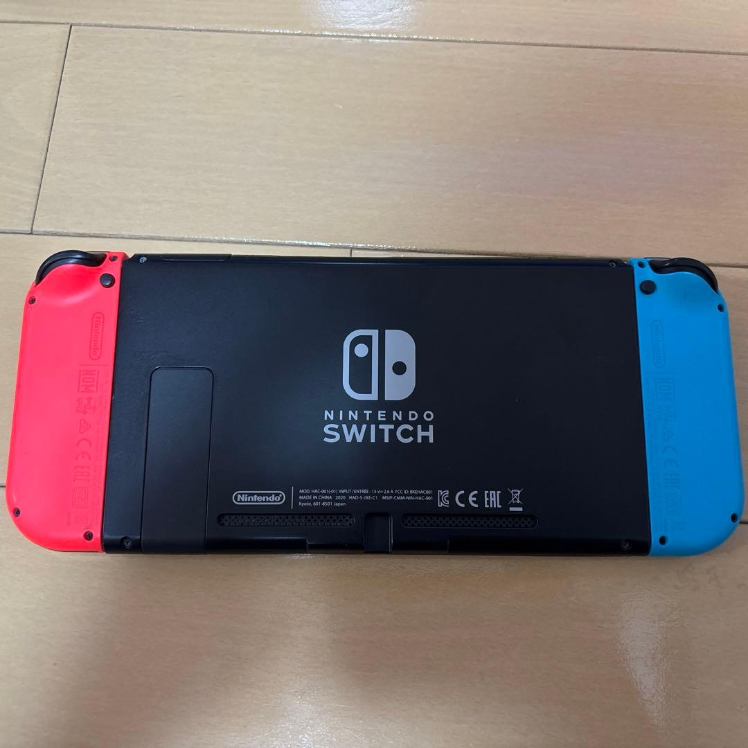 Nintendo　Switch - カラー: ネオンブルー/ネオンレッド