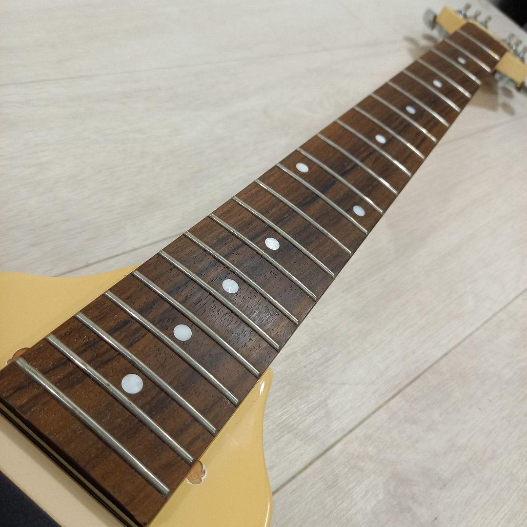 ジャンク メーカー不明 フライングV 変形 エレキギター ビンテージホワイト