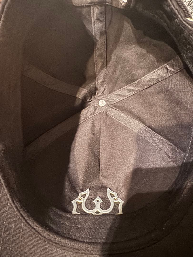 uniz world デーモンキャップ