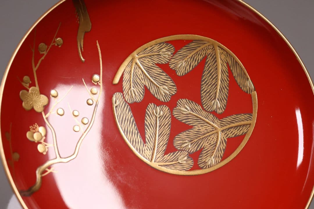 【CM246】時代木製漆器 松竹梅 金蒔絵 朱塗 引盃 五客 木製漆器 小皿 杯