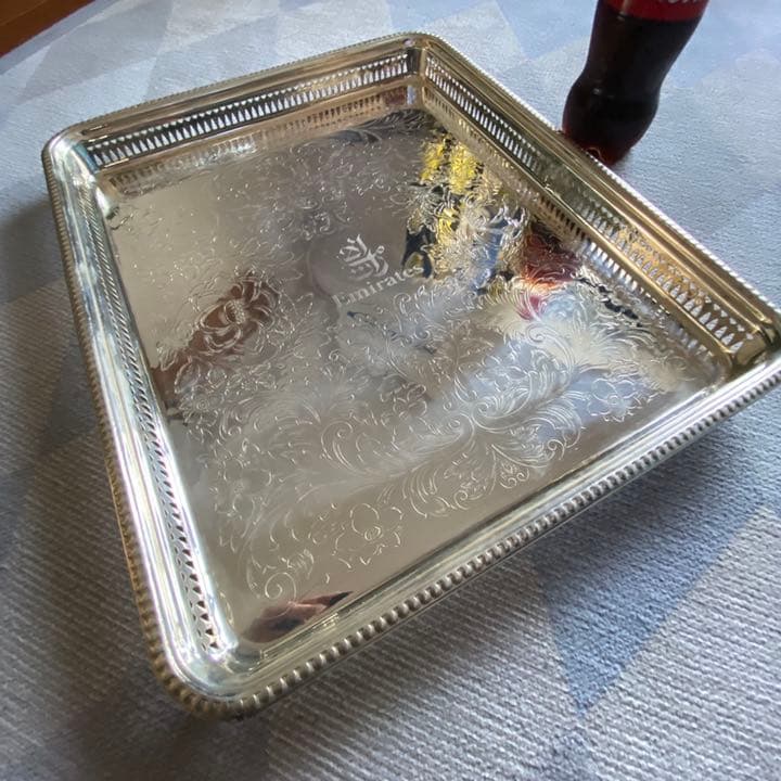 エミレーツ航空　機内サービス用　シルバートレイ　イギリス製