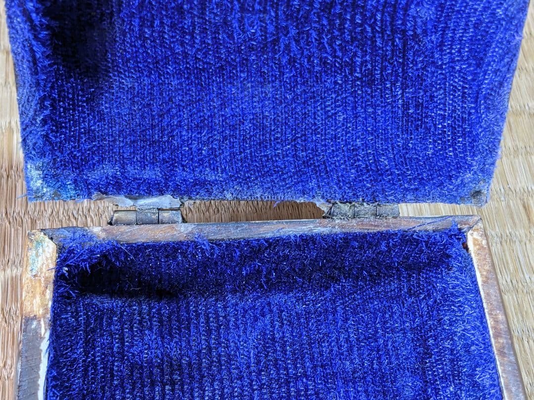 ♦中国 古玩 骨製 銅製金具 宝石箱 小物入れ 古美術品 骨董品 アンティーク