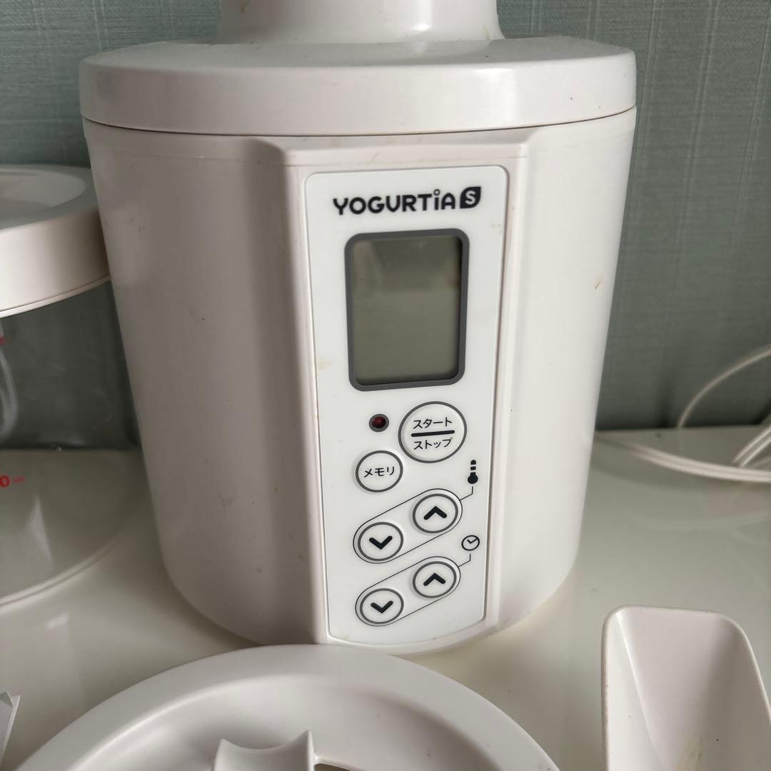 美品最新モデルガラス容器2つ付きYOGURTiAS S ヨーグルトメーカー
