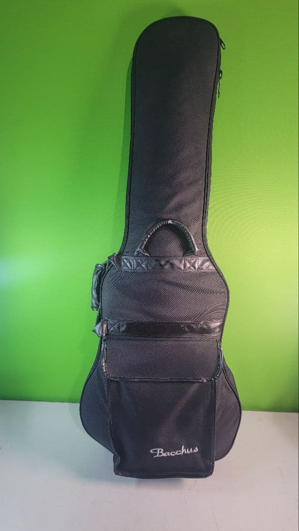 Bacchus Handmadeシリーズ上位モデルに使われるシンボルマーク付美品