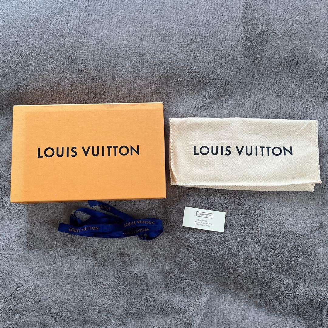 ルイヴィトン　ダミエ小銭入れ（ミニ財布）