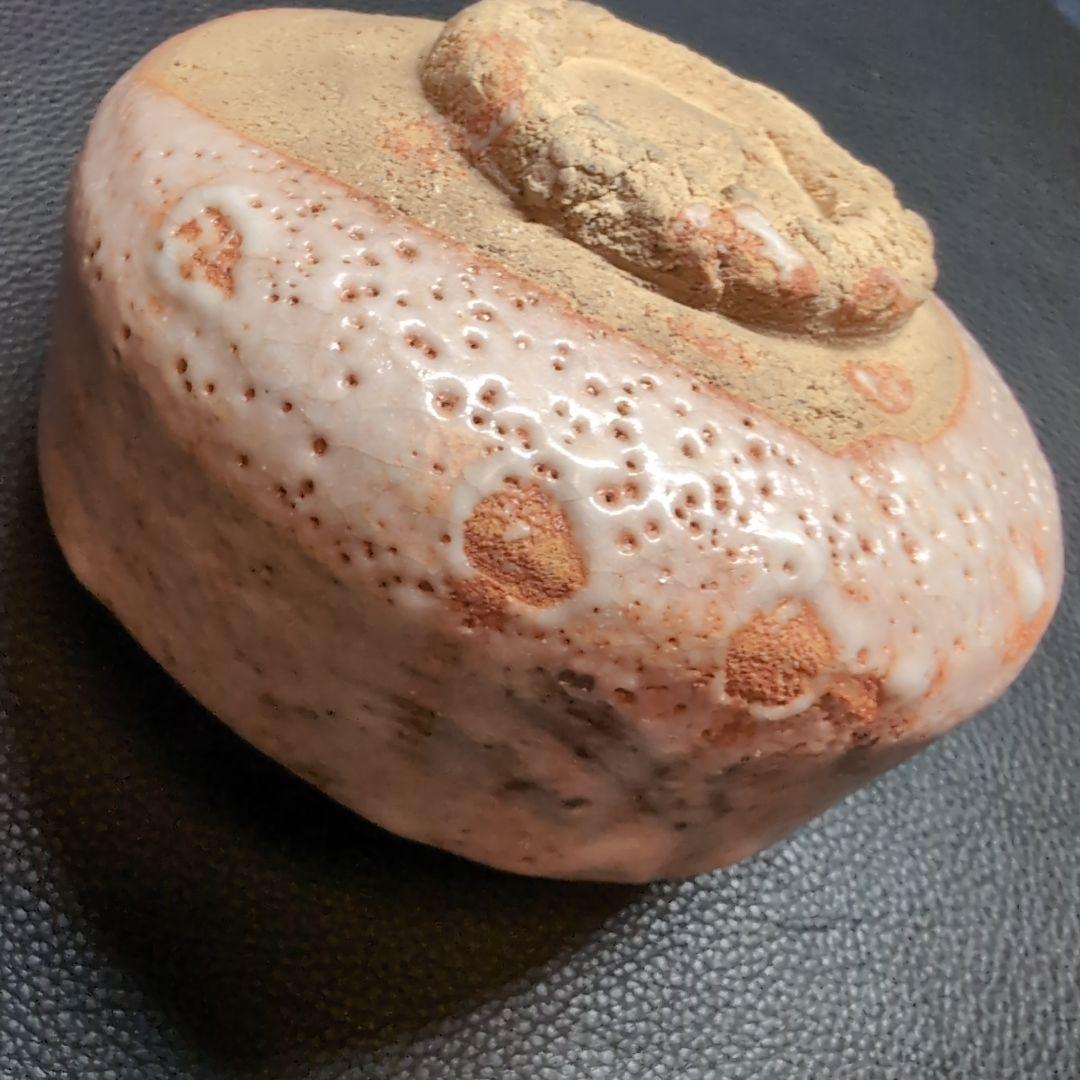 【茶道】抹茶茶碗　水野古麦　作　志野焼　紋様あり　大振　安定感と迫力あり！