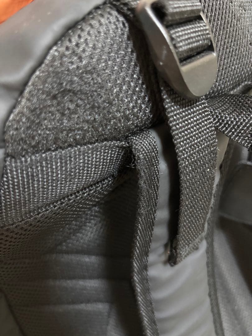 EVERLAST ボクシングバックパック 黒/赤