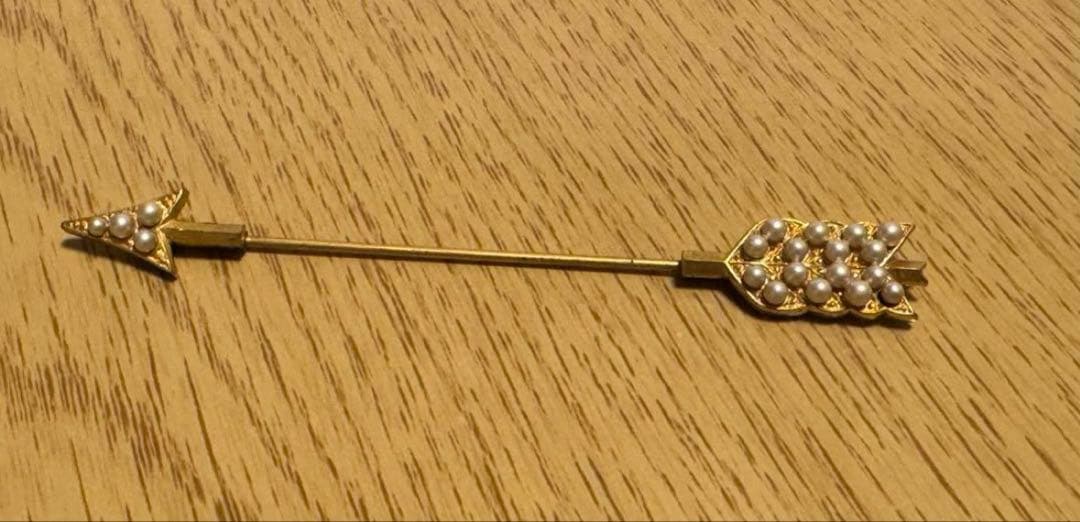 フランス　アンティーク　金バリ　矢のデザイン。ハットピン2本。長期保存