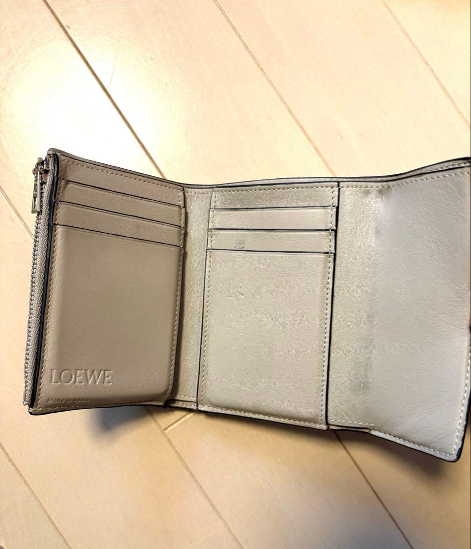 ロエベ　三つ折り財布　ミントグリーン