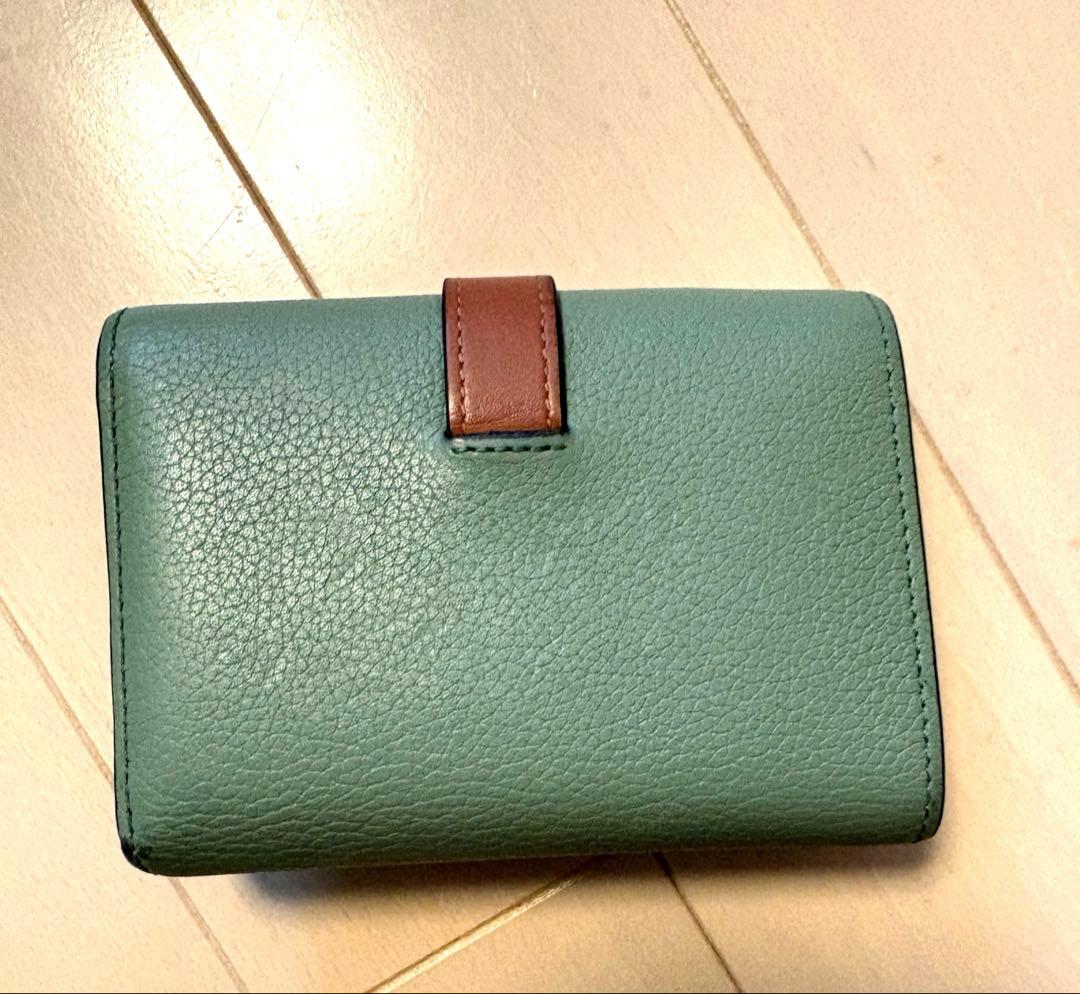ロエベ　三つ折り財布　ミントグリーン