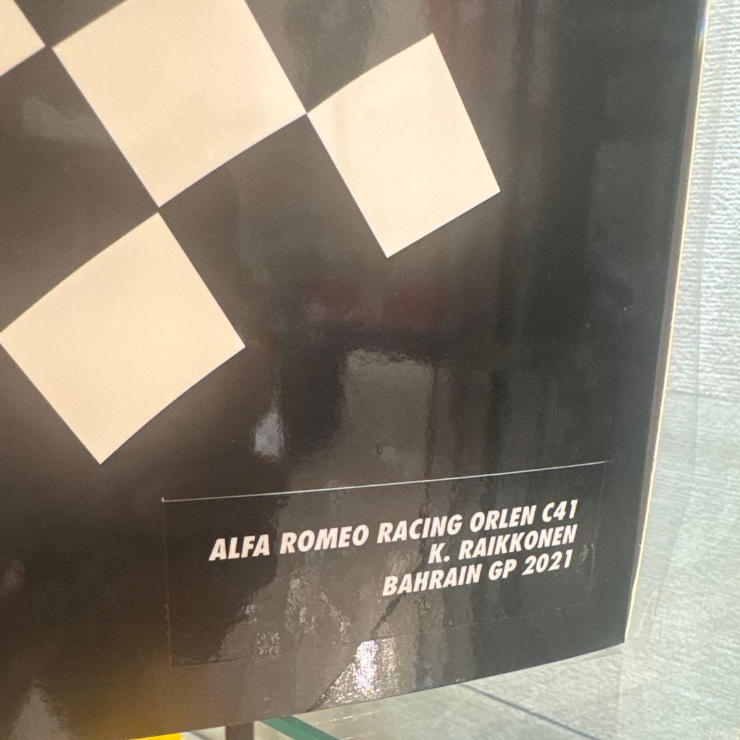 ミニチャンプス　1/18 キミ　ライコネン