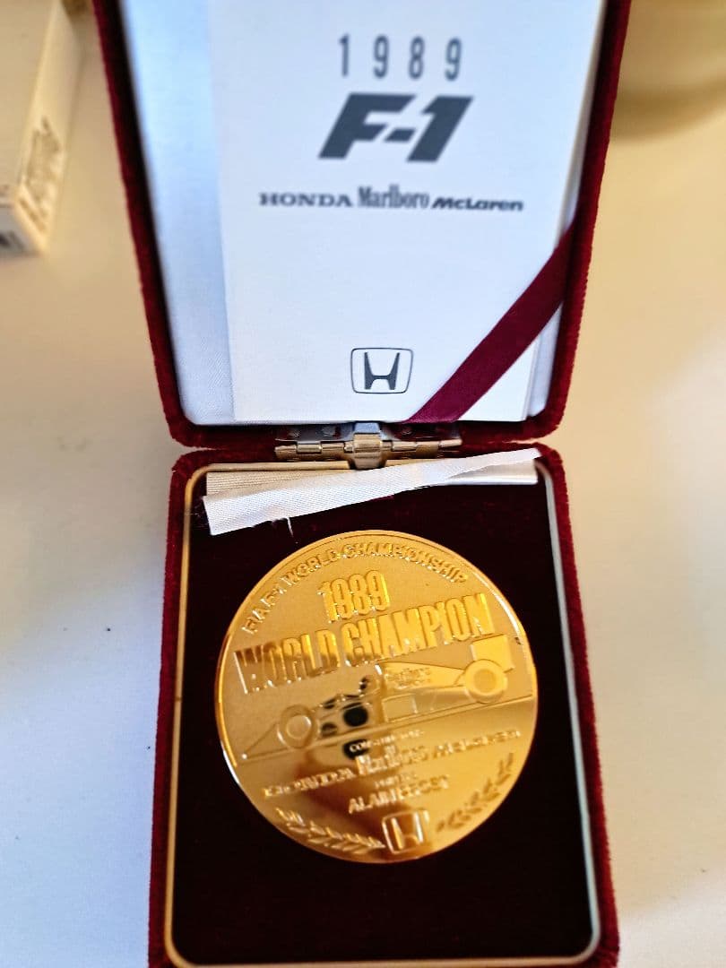 1989年　ウィリアムホンダコンストラクターチャンピオン記念メダル