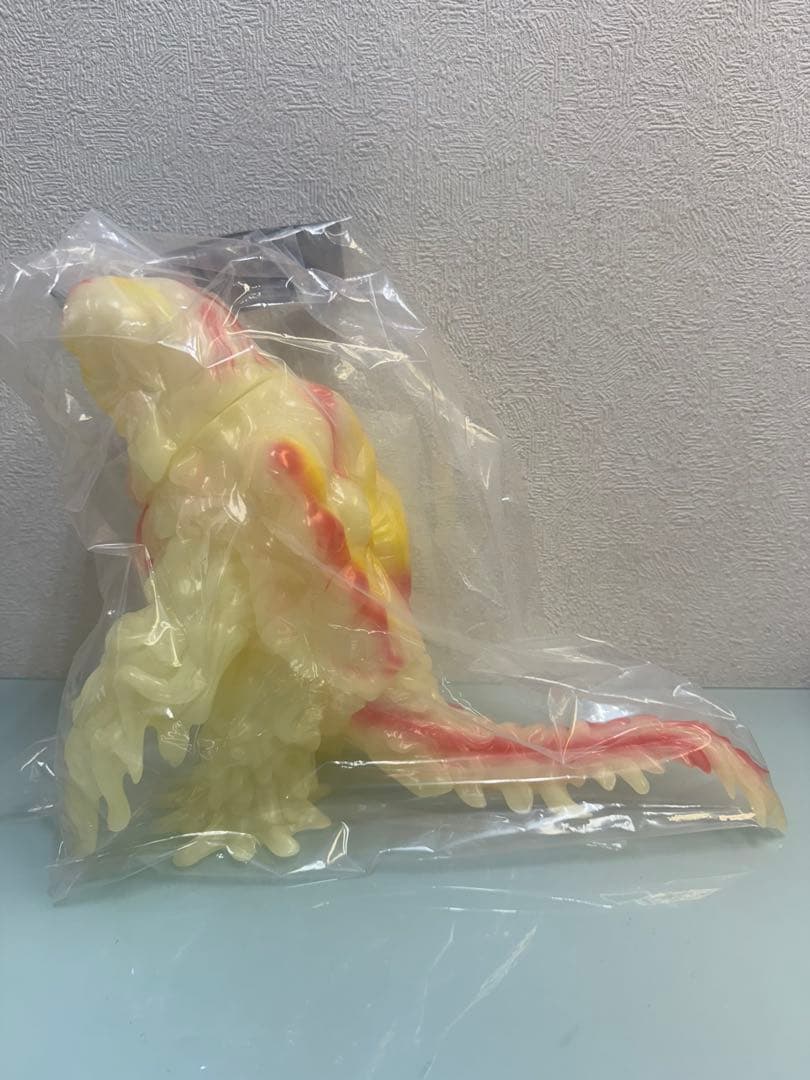 ギガブレイン　ジャイアントヘドラ　蓄光　ワンダーフェスティバル　東宝　ゴジラ