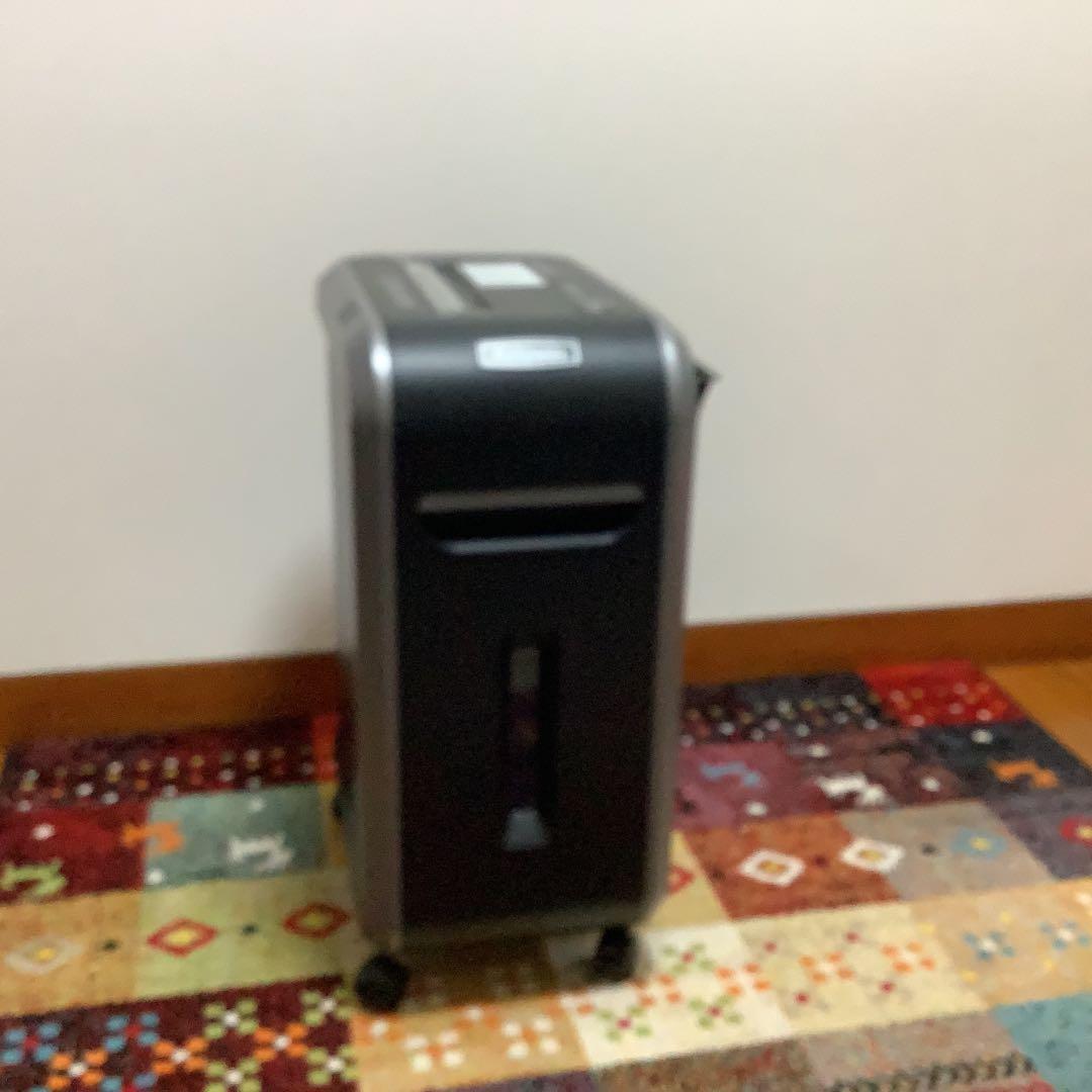 Fellowes 家庭用シュレッダー 大容量