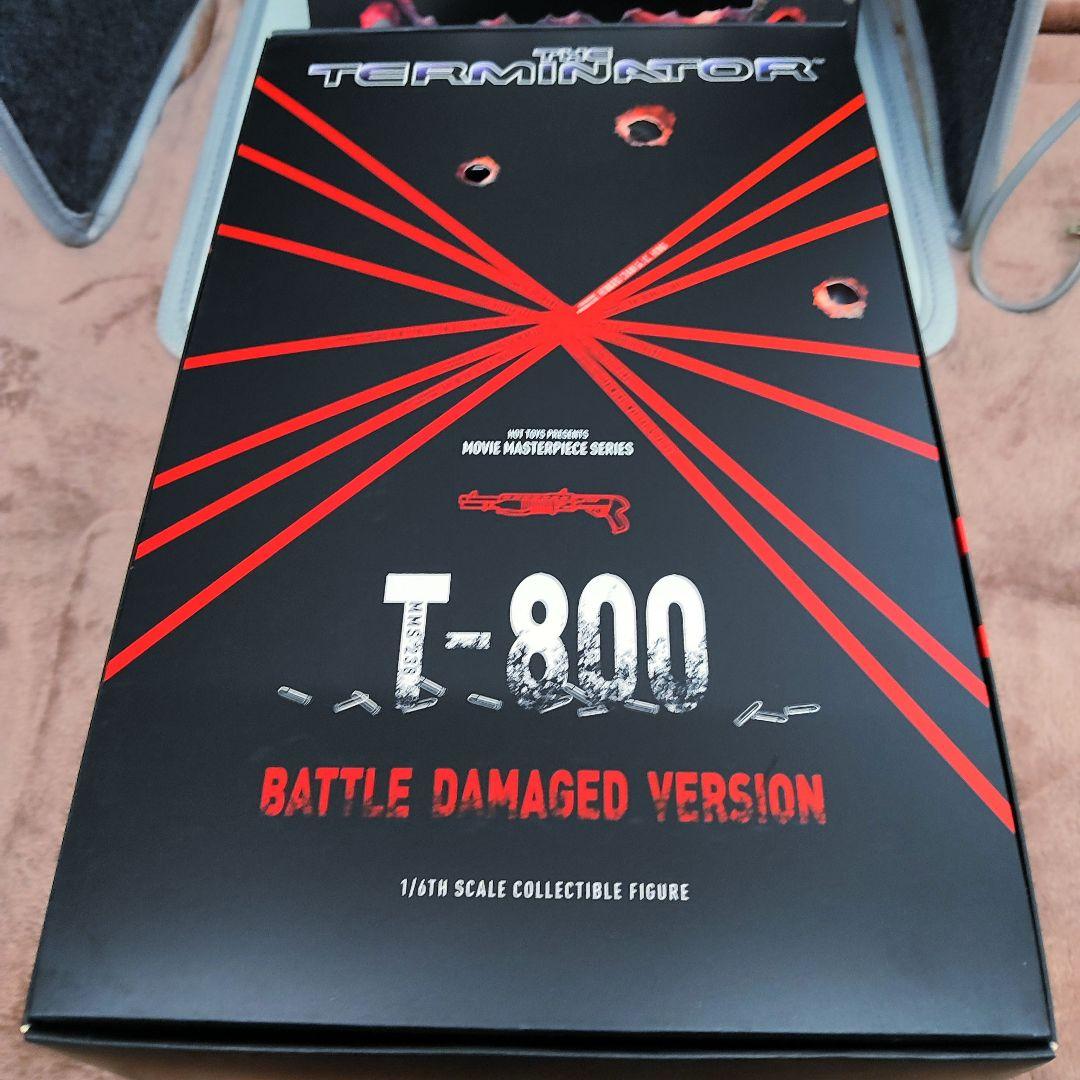 HOTToys.[( T-800)バトルダメージ 版 1/6]