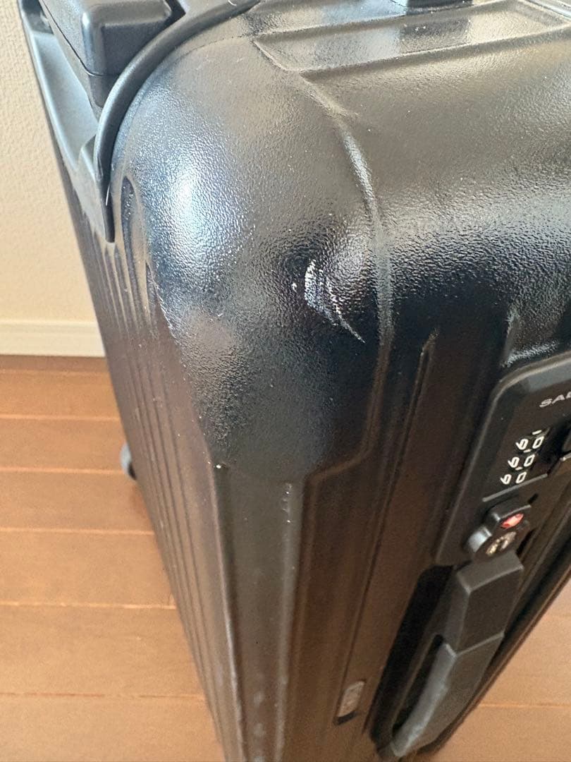 RIMOWA SALSA ブラックシェルキャリーケース