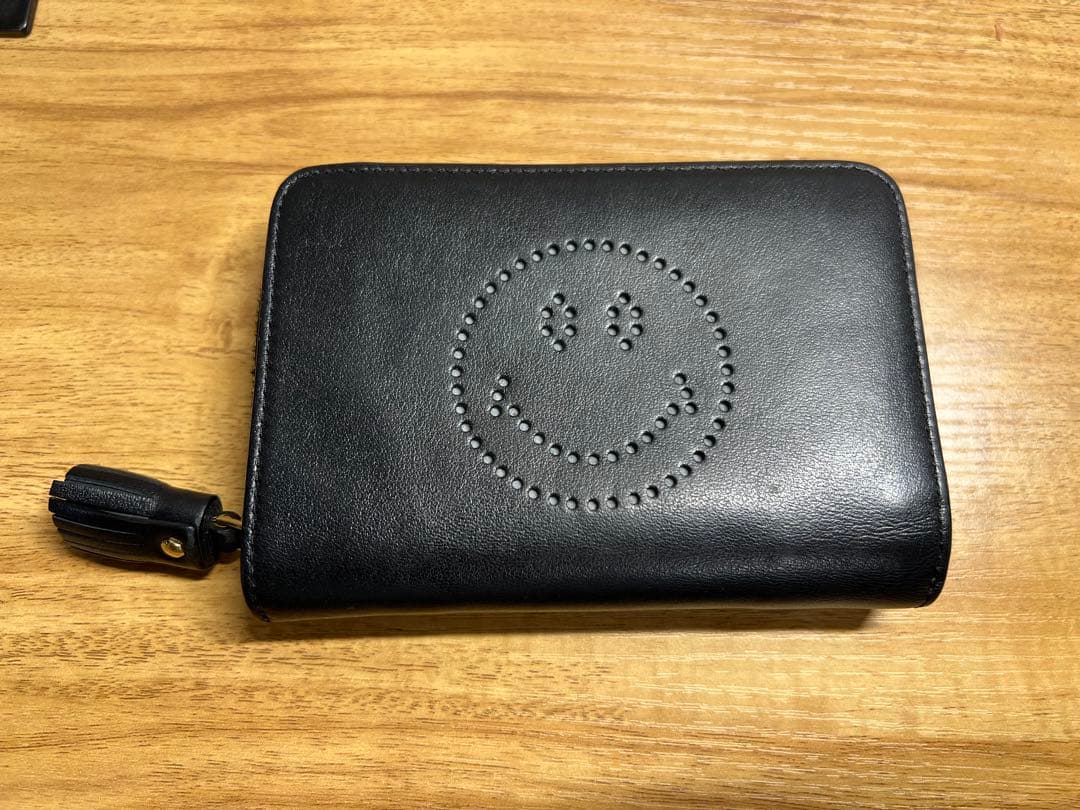 ANYA HINDMARCH スマイリーラウンドジップ　ウォレット　二つ折り財布