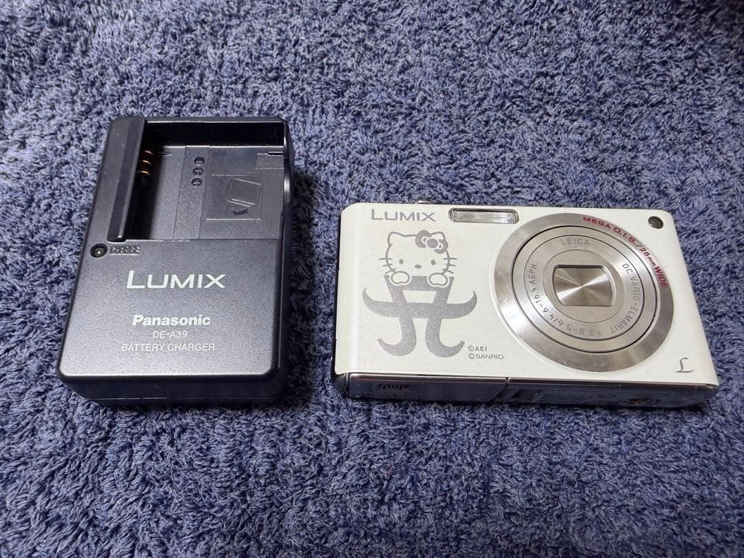 シ*」様 希少！浜崎あゆみ x kitty x LUMIX デジカメ