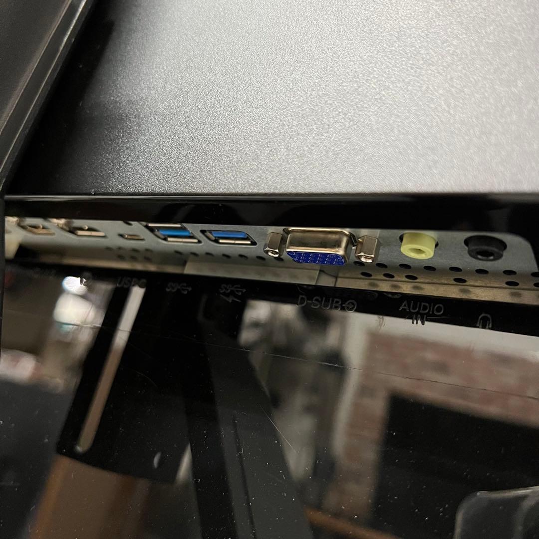 即日受渡❣️全国送料込フィリップス4K 4画面出力43型モニター 臨場サラウンド