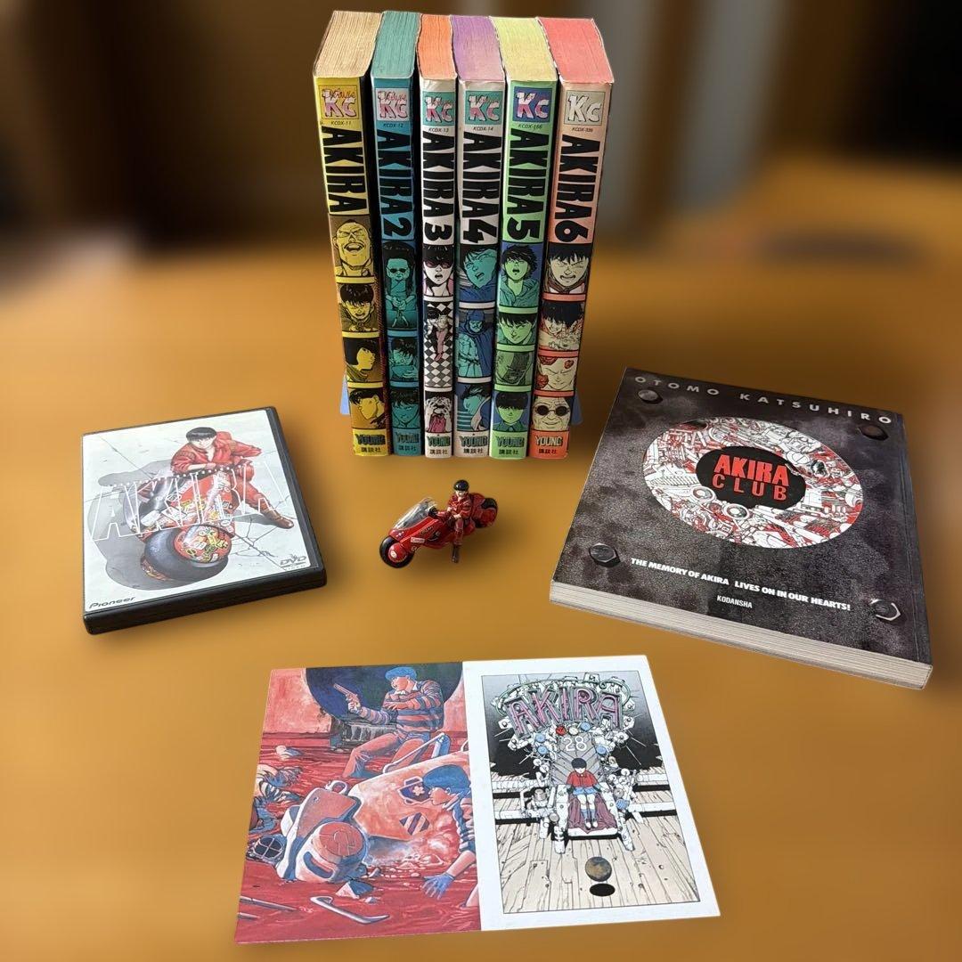 AKIRA漫画 1-6巻 + DVD ＋アートブック＋フィギア
