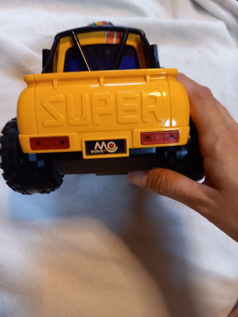 スーパーサファリ　車