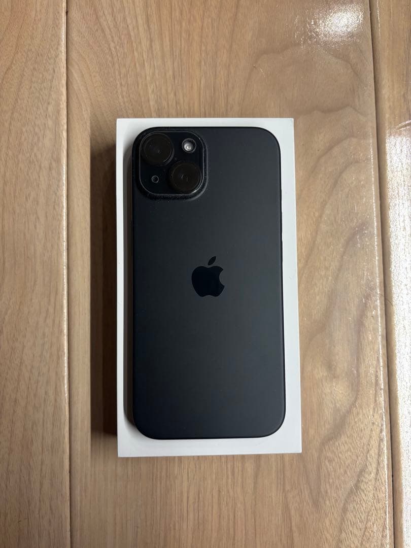 Apple iPhone 15 256GB ブラック SIMフリー