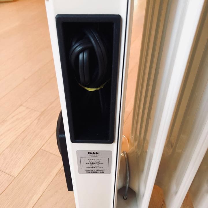 オイルヒーター　Fakir  ファン　キャスター付
