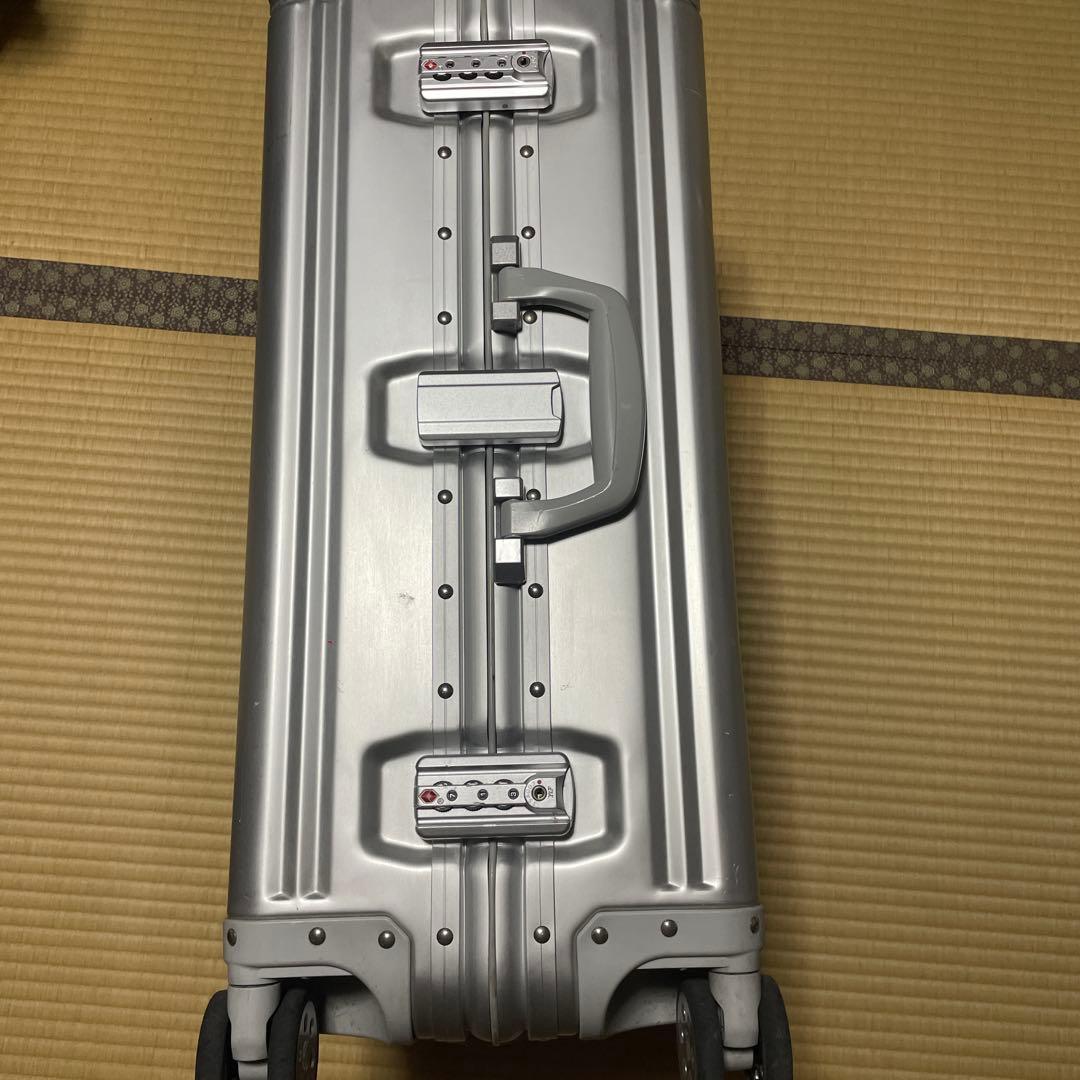 Mercedes-Benz シルバー キャリーケース　65L