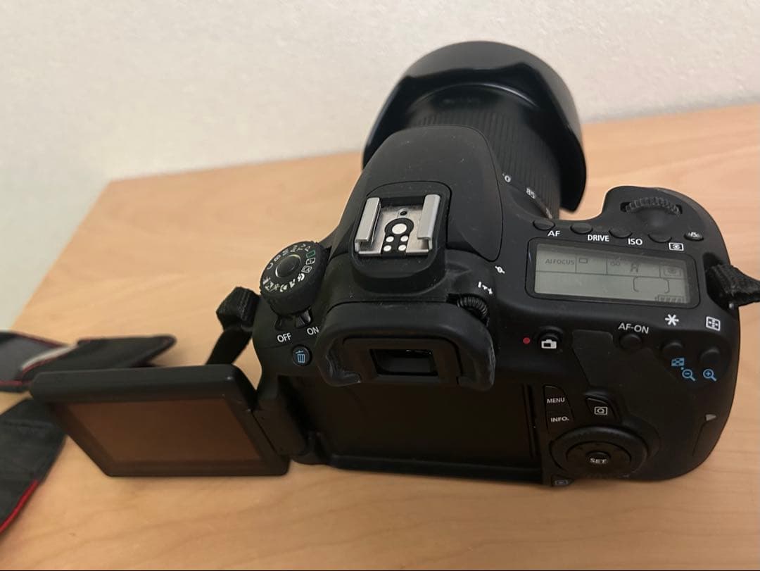 Canon EOS 60D デジタル一眼レフカメラ　EW-73B ES-62