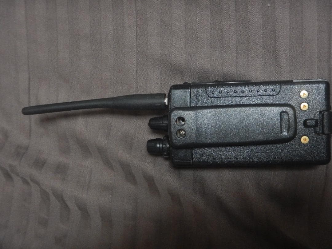 FT-60 トランシーバー