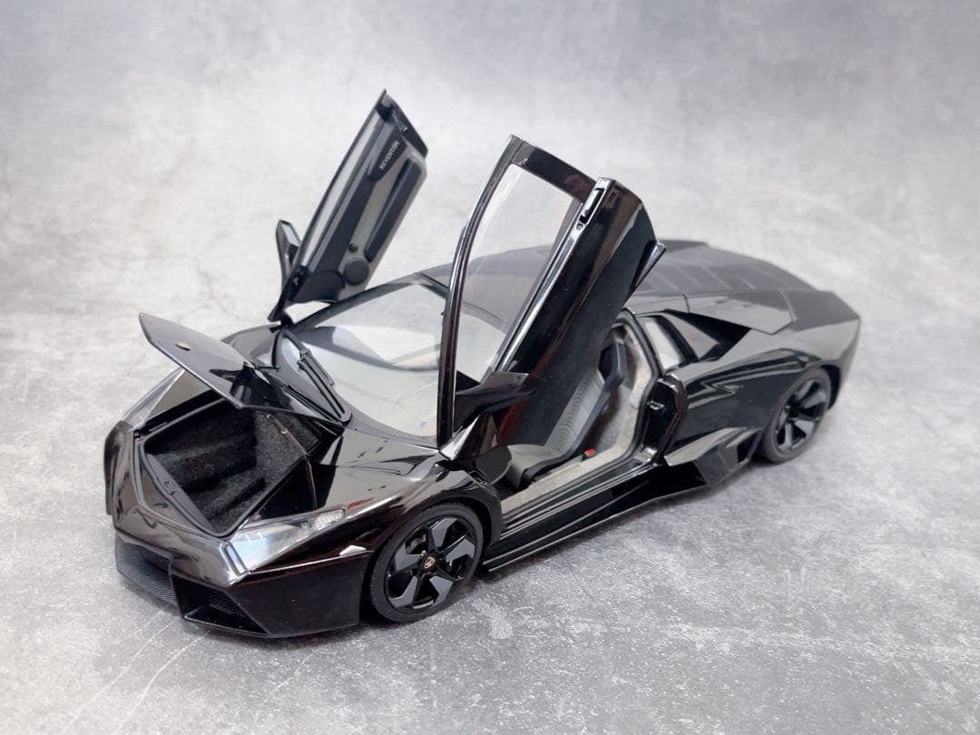 AUTOart 1/18 ランボルギーニ Reventon レヴェントン
