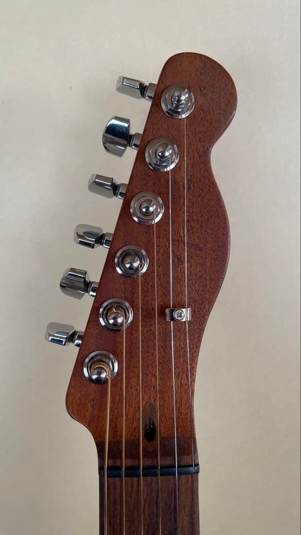 ろ*こ様 美品FenderアコースタソニックAcoustasonicサンバースト